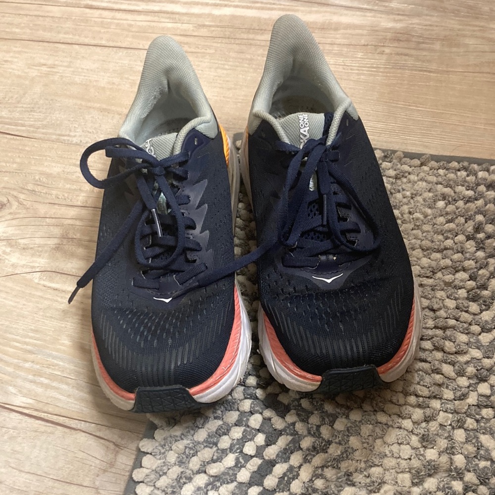 Womens size 8.5 hokas good condition